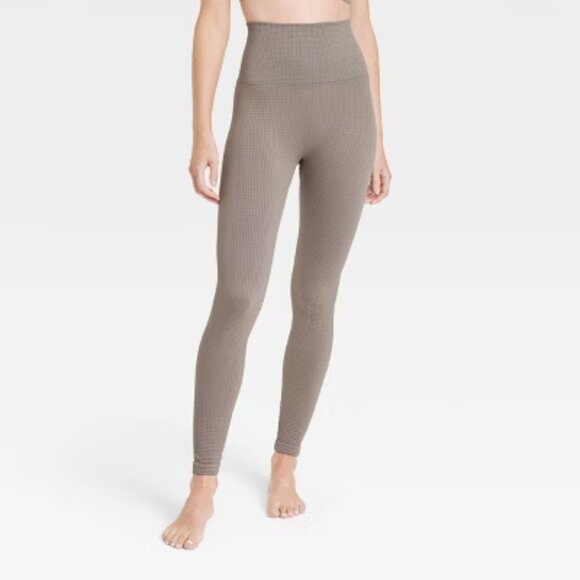 NEW Womens Ultra High-Rise Seamless Waffle Leggings 26" All in Motion Dark Brown - Picture 1 of 9
